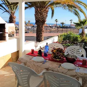 https://apartment-amarilla-golf-2-bedrooms.tenerifehoteles.net